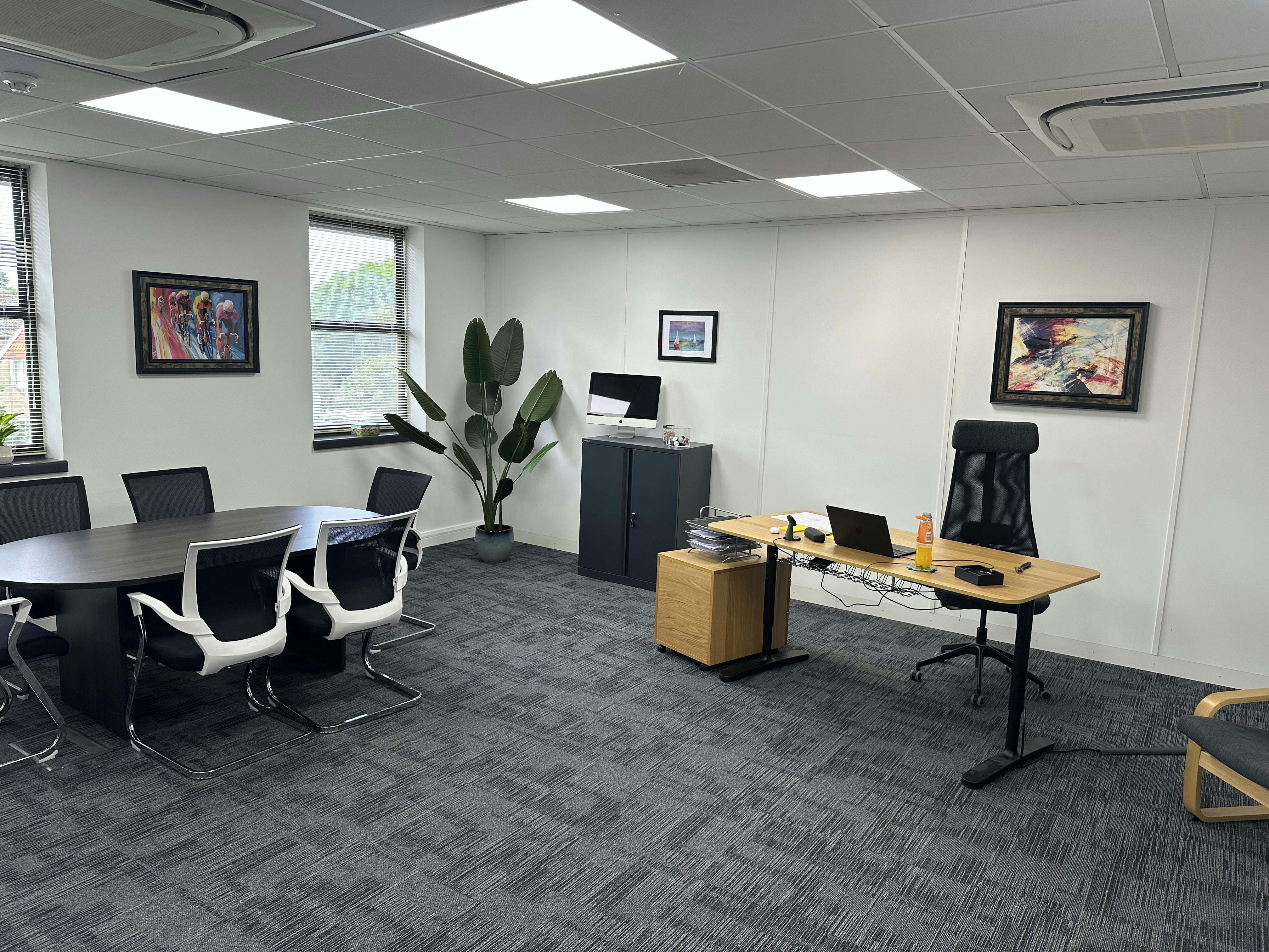 Suite 5, Knightway House, Park Street, Bagshot, Offices To Let - IMG_8640.jpeg
