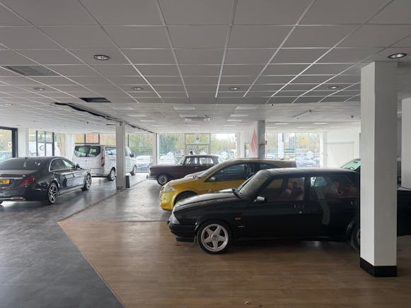 Elgin Drive, Elgin Industrial Estate, Swindon, Industrial / Retail To Let - 10.jpg