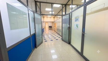 Prime office space, Qurum, Muscat To Let - a7cf3b47-9e43-4861-9cc2-a9931a483c8b.jpg