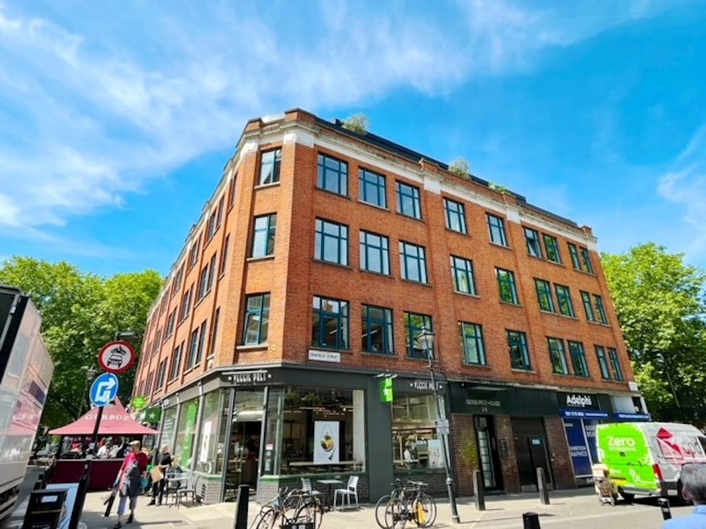 52-54 Rosebery Avenue - 6.jpg