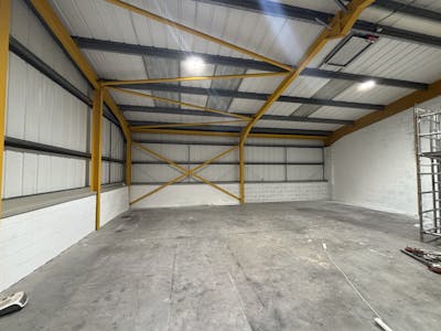 Unit 36, Aberaman Park Industrial Estate, Aberdare, Industrial To Let - IMG_6258.jpg
