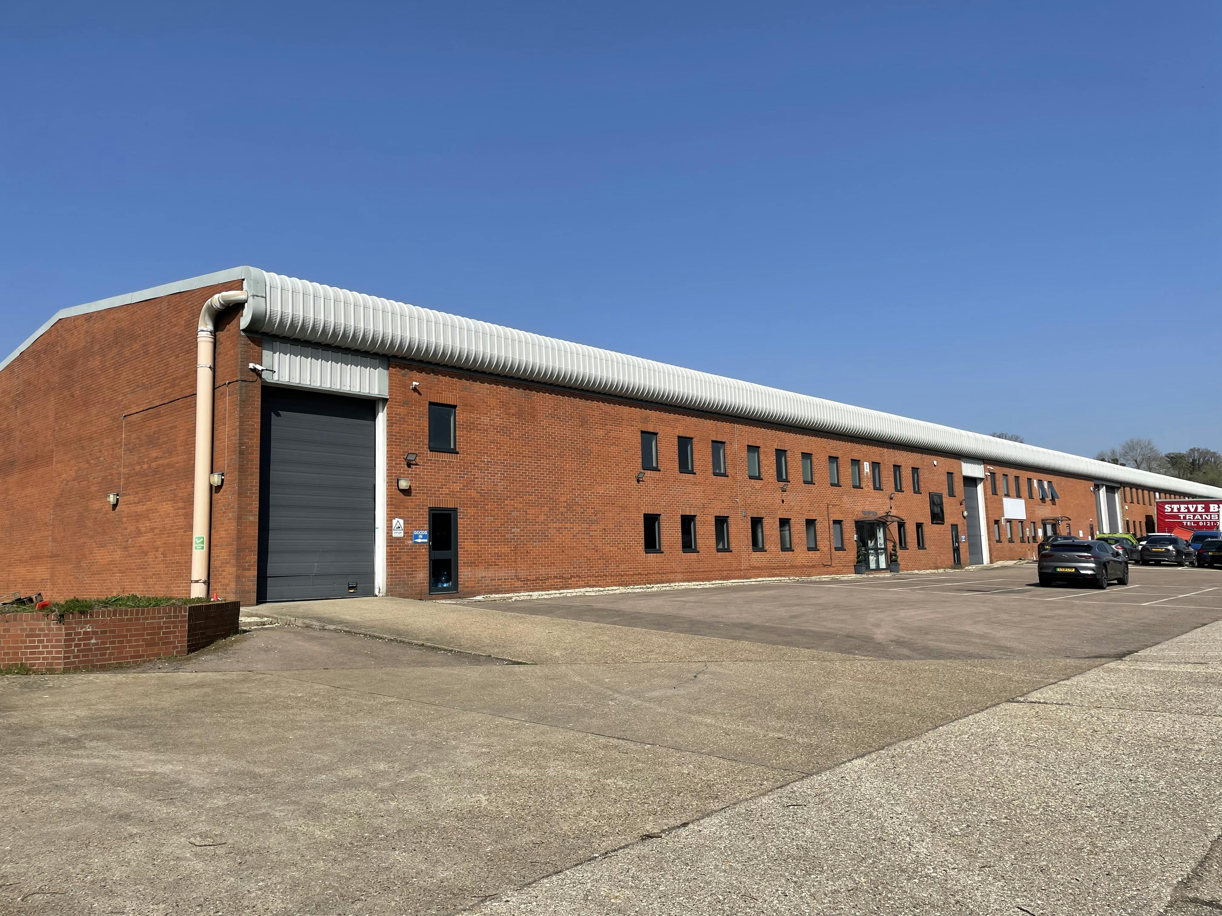 Unit 8 Meadow View, Long Crendon, Industrial To Let - FRONT 1.jpg