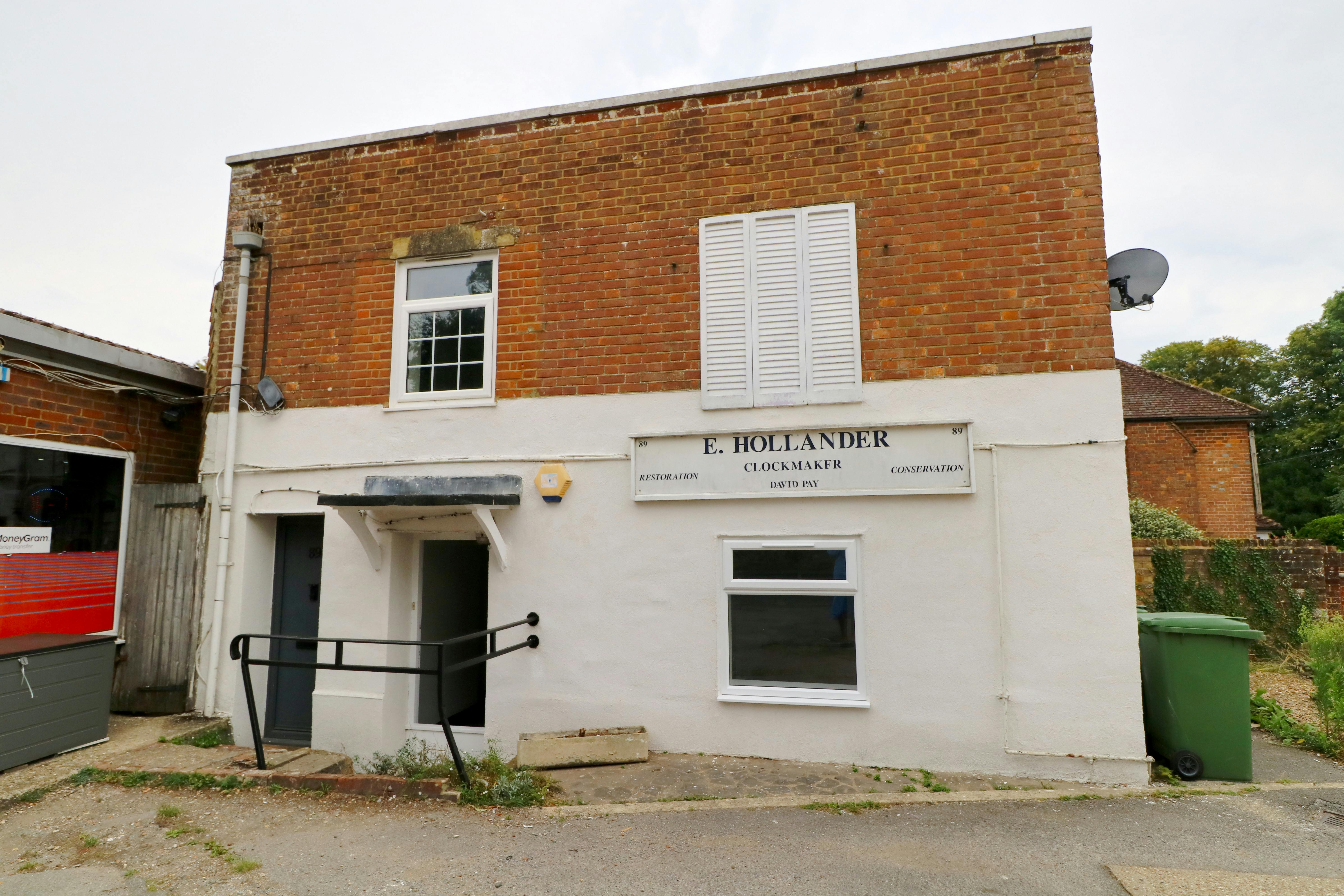 89 The Street, Capel, Office / Retail To Let - Front Photo.jpg