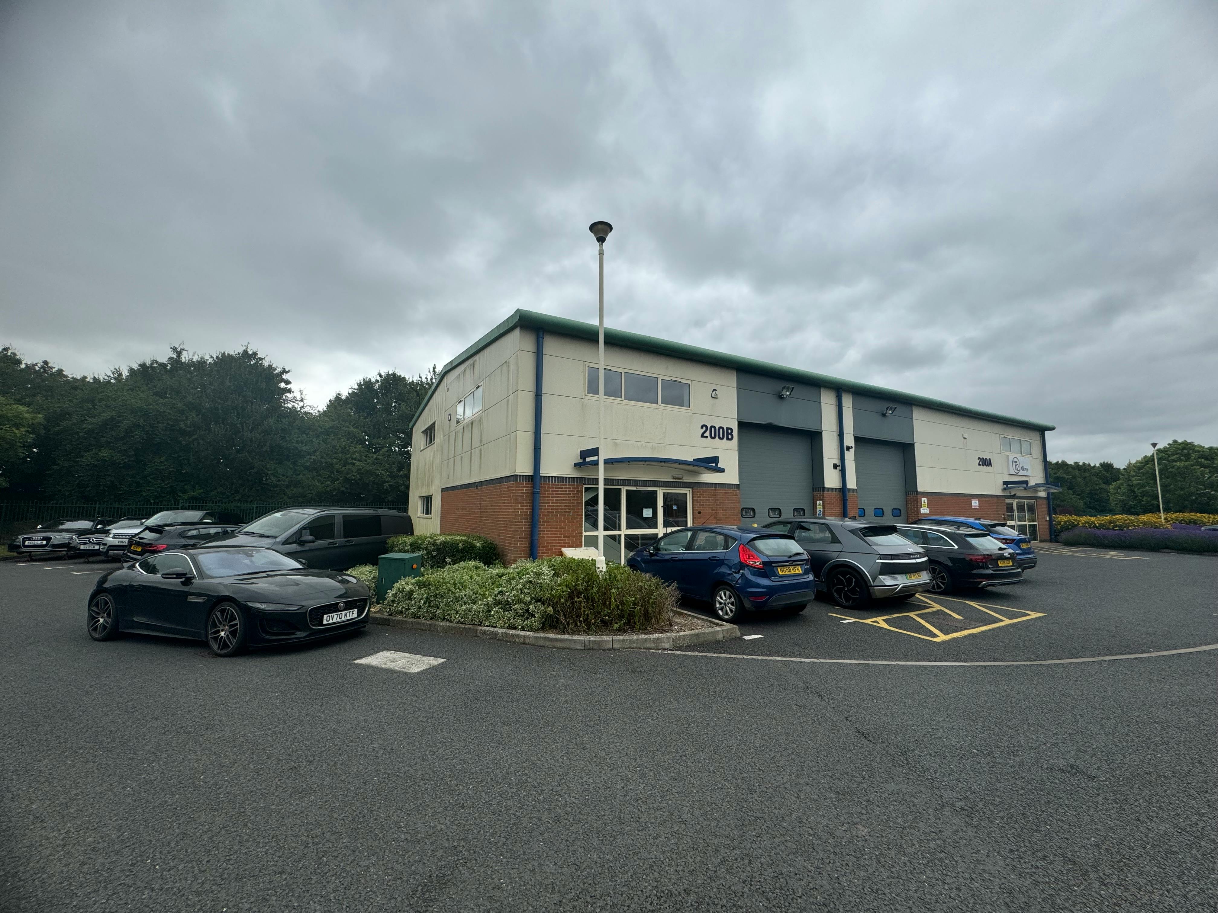 Industrial Unit in Tewkesbury - photo 2