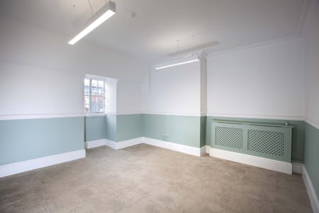 22a Great Hampton Street, Birmingham, Office To Let - card 2 AIMG_0135.jpg