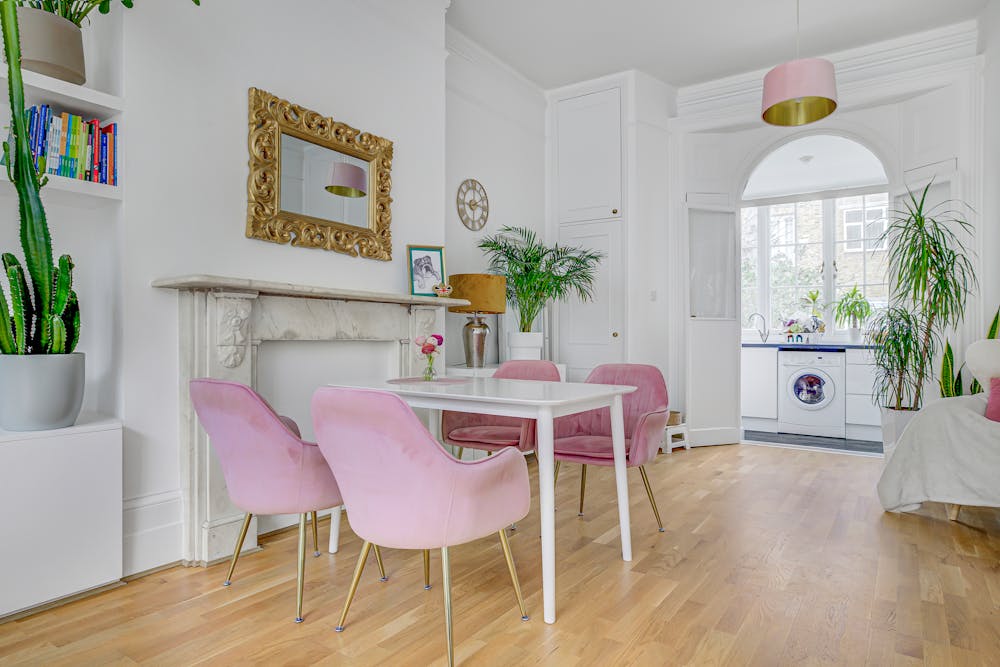 Girdlers Road - Living Room