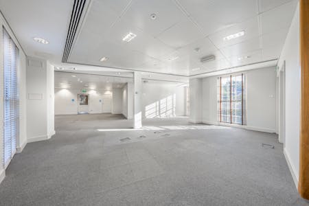 76 Crown Road, St Margaret's, Twickenham, Office To Let / For Sale - DSC01218HDREdit.jpg