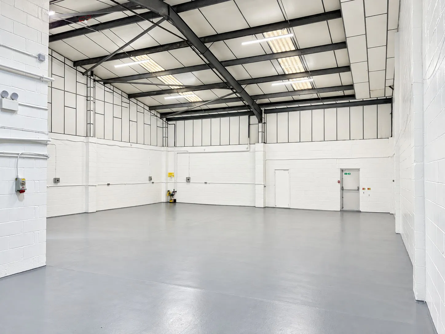 7 Harold Close, Harlow, Industrial To Let - Warehouse .jpg