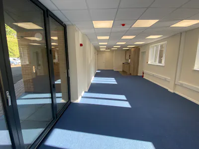 Unit 3a Betchworth Works, Crawley, Business Units / Industrial For Sale - WEB IMG_8404.JPG