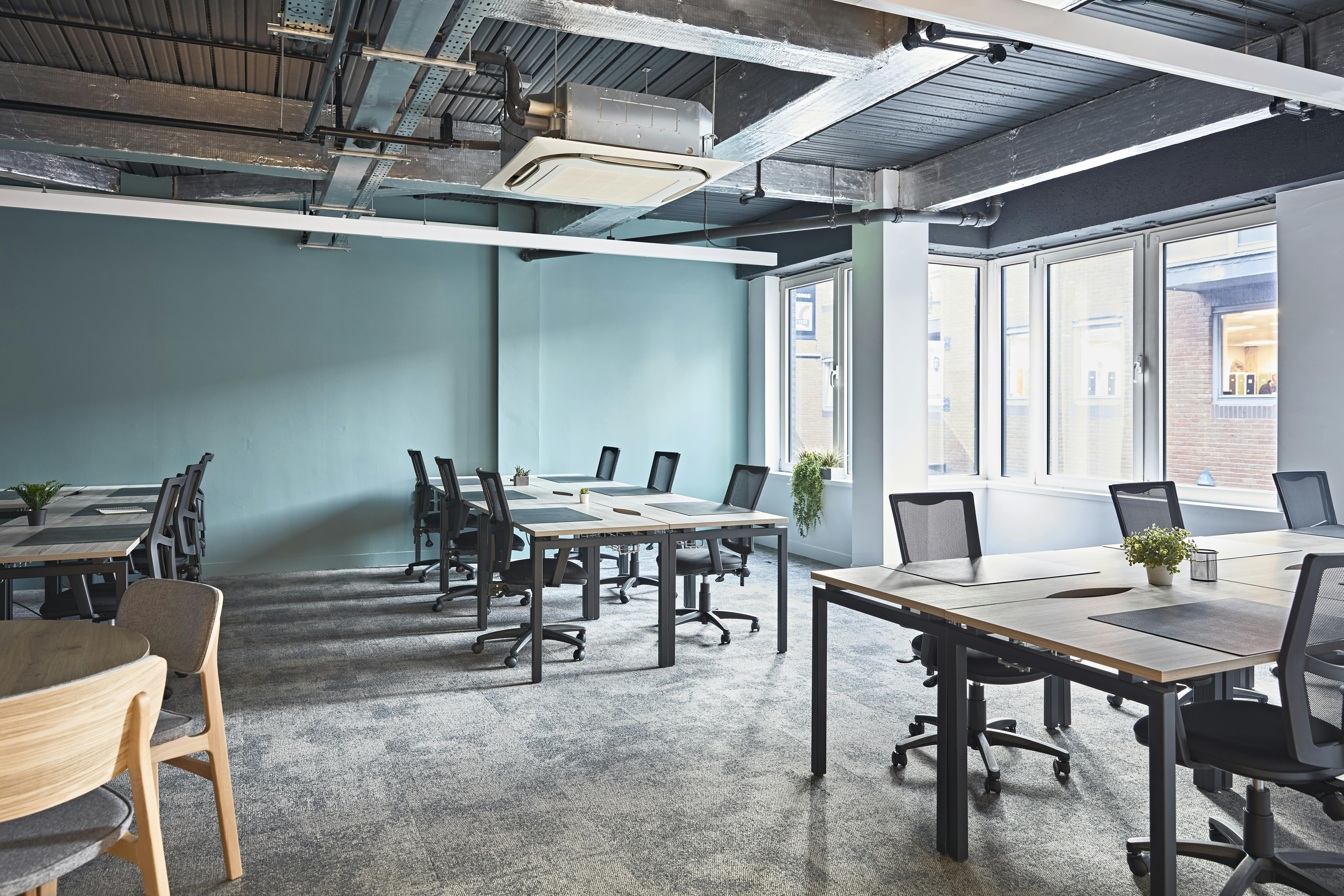 Serviced Offices - Avenue HQ, 10-12 East Parade, Leeds, Offices To Let - Copy of AvenueHQ_11.25_0657.jpg