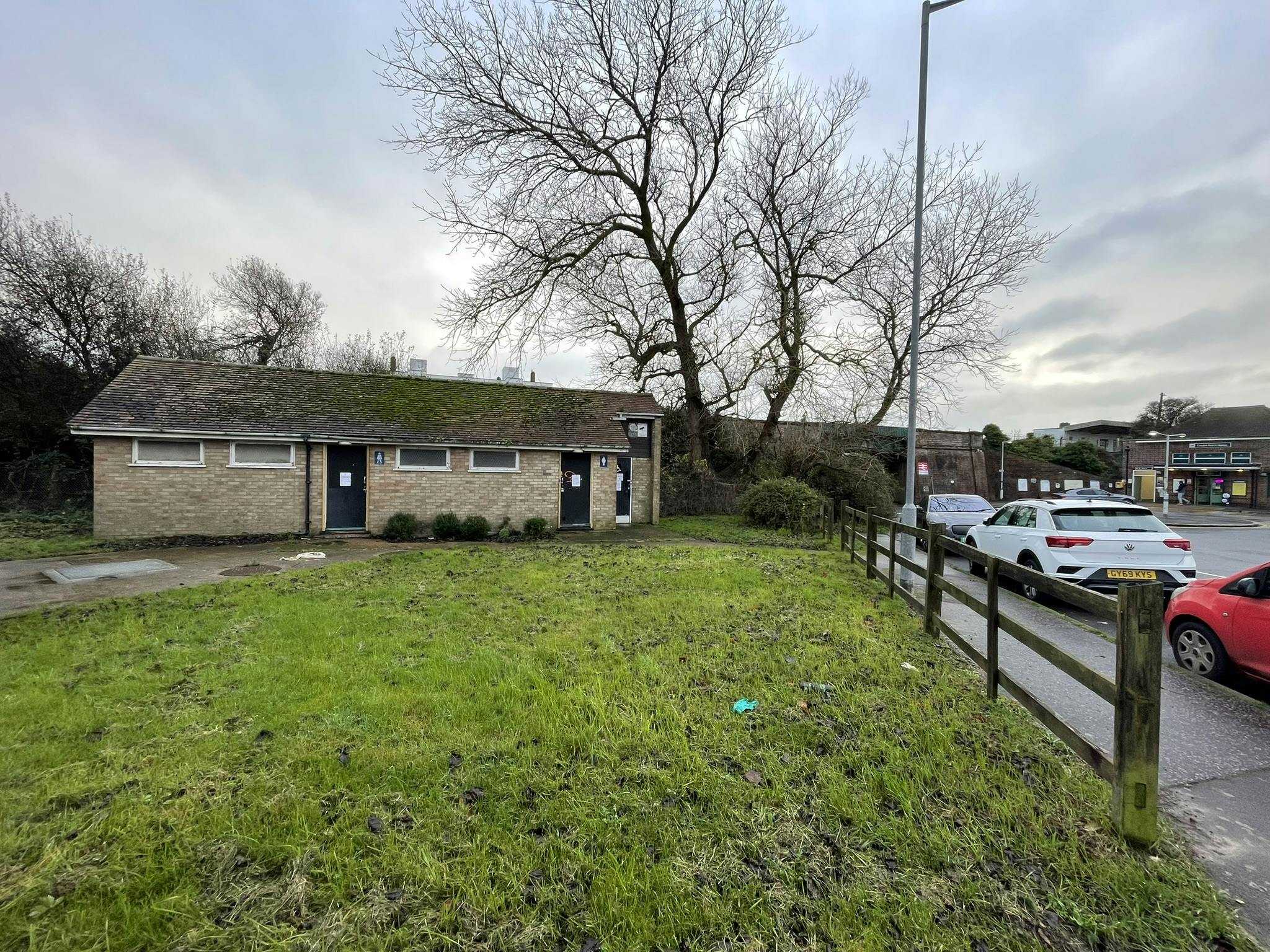 Former toilet block, Cooden Sea Road, Bexhill on Sea, Leisure / Office / Retail To Let - IMG_1310.JPEG