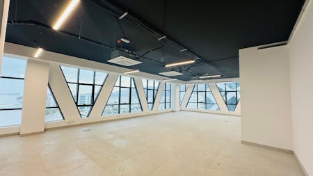 Premium Commercial Spaces in the Heart of Bausher, 23rd July Street - Bausher, Muscat, Office To Let - Office Bausher AHT (14).jpeg