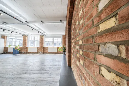 Canonbury Yard Canonbury Business Centre, London, Office To Let - 1483911-22-6a3e6b4401d67.jpg