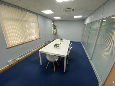 Pavilion Court, Leeds, Office To Let - IMG_1447.jpg
