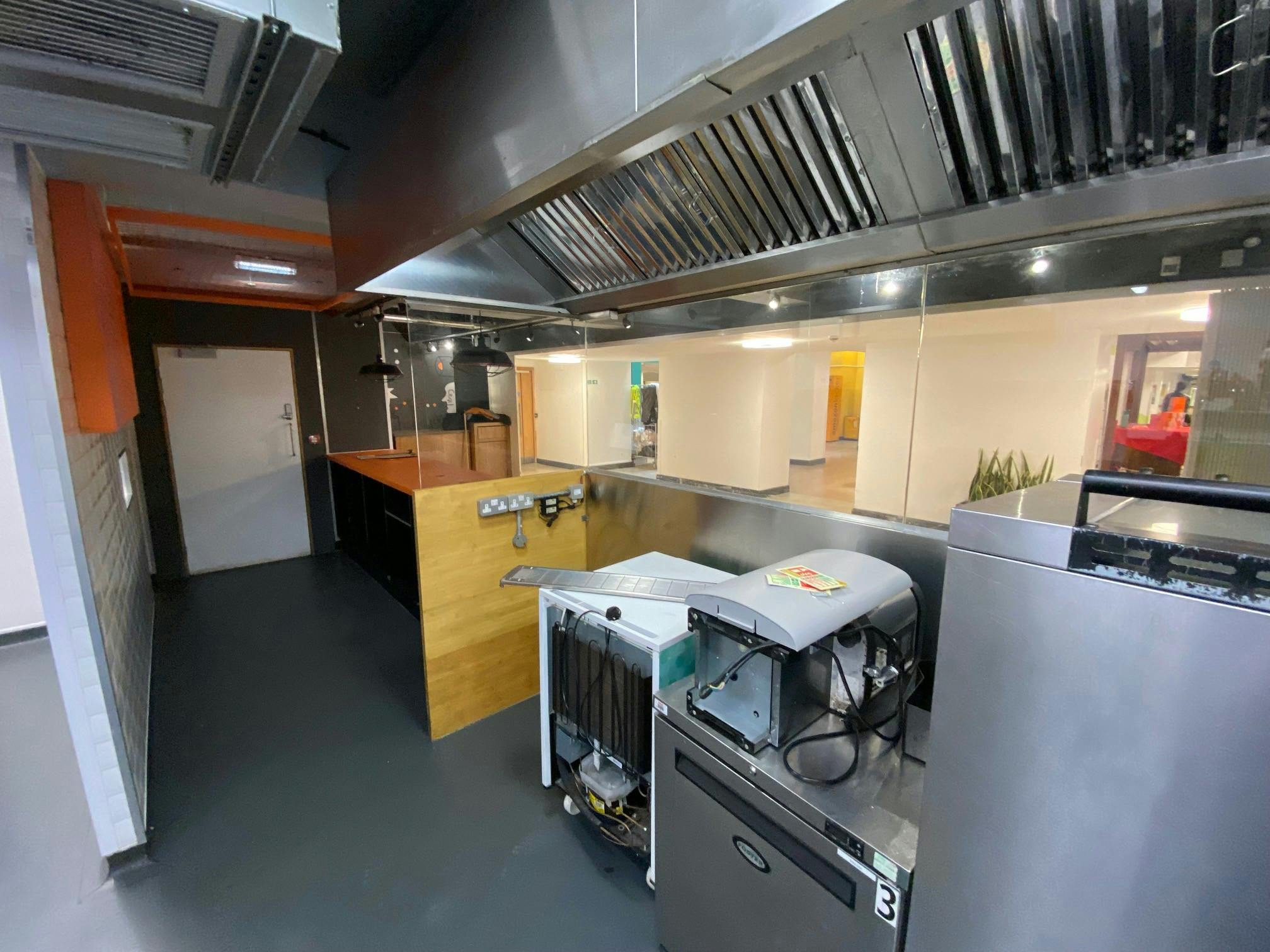 Unit B40, Leeds University Union, Lifton Place, Leeds, West Yorkshire, LS2 9JZ