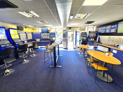 95 Church Lane, Stockport, Retail To Let - 20260423_124926.jpg