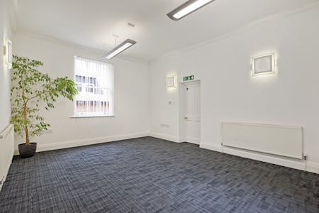 2 Queen Street, Leeds, Office For Sale - IMG_2687.jpg
