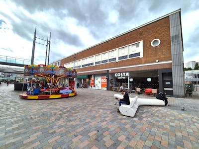 2 Warren Street, Stockport, Retail To Let - 20250624_153134.jpg