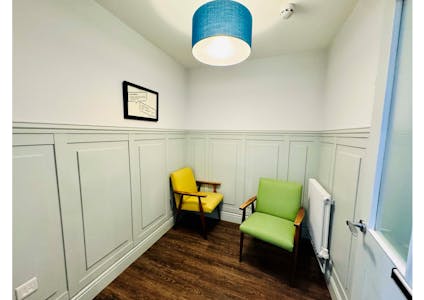 199 High Street, London, Healthcare To Let - 199 High Road Acton consulting room.jpg