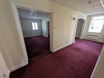 113-121, Goldsworth Road, Woking, Light Industrial / Office To Let / For Sale - 1000026154.jpg