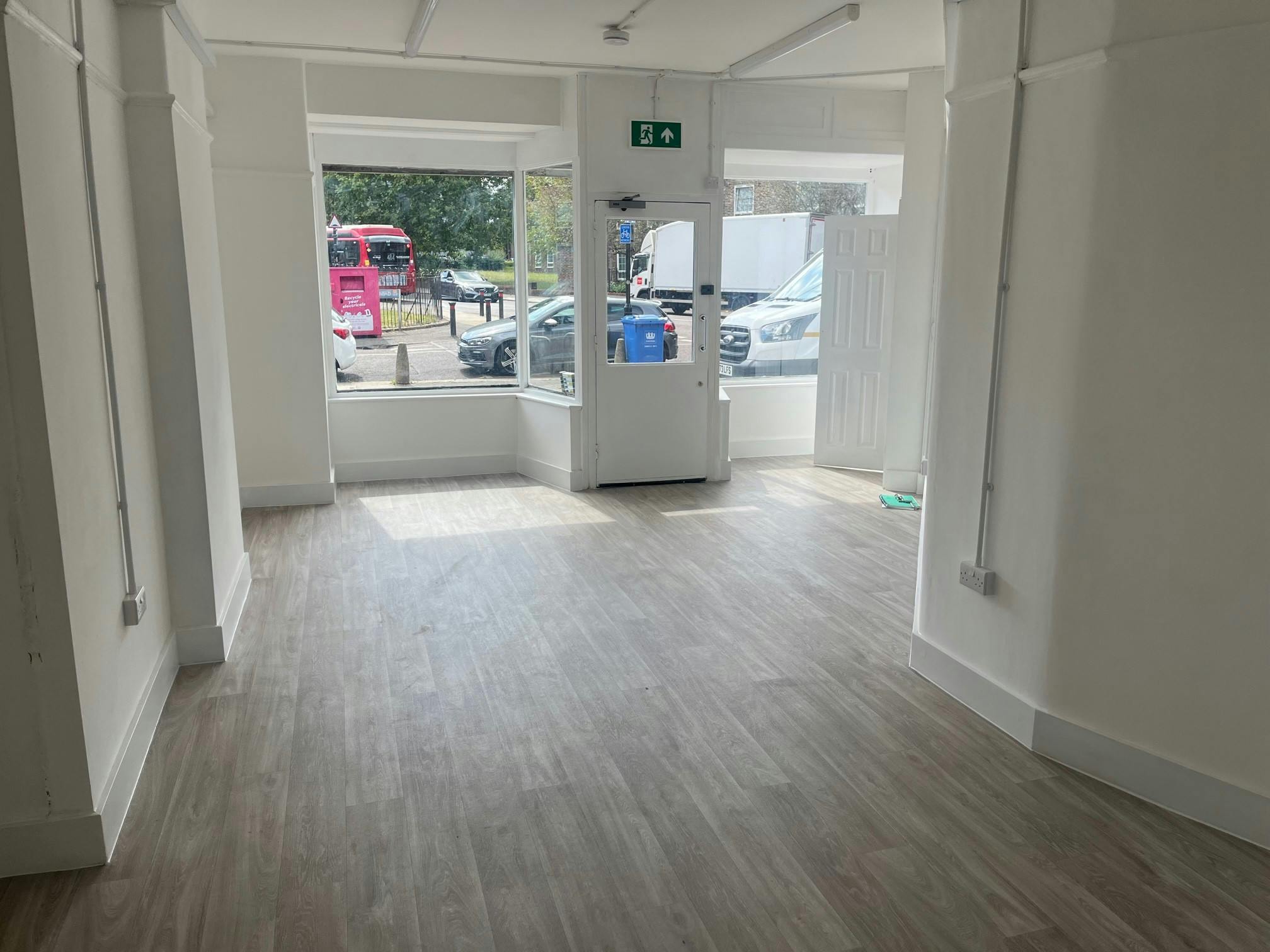 Office in Brockley - photo 2