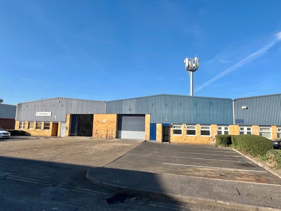 2 Liddall Way, West Drayton, Industrial To Let - IMG_8074.jpg