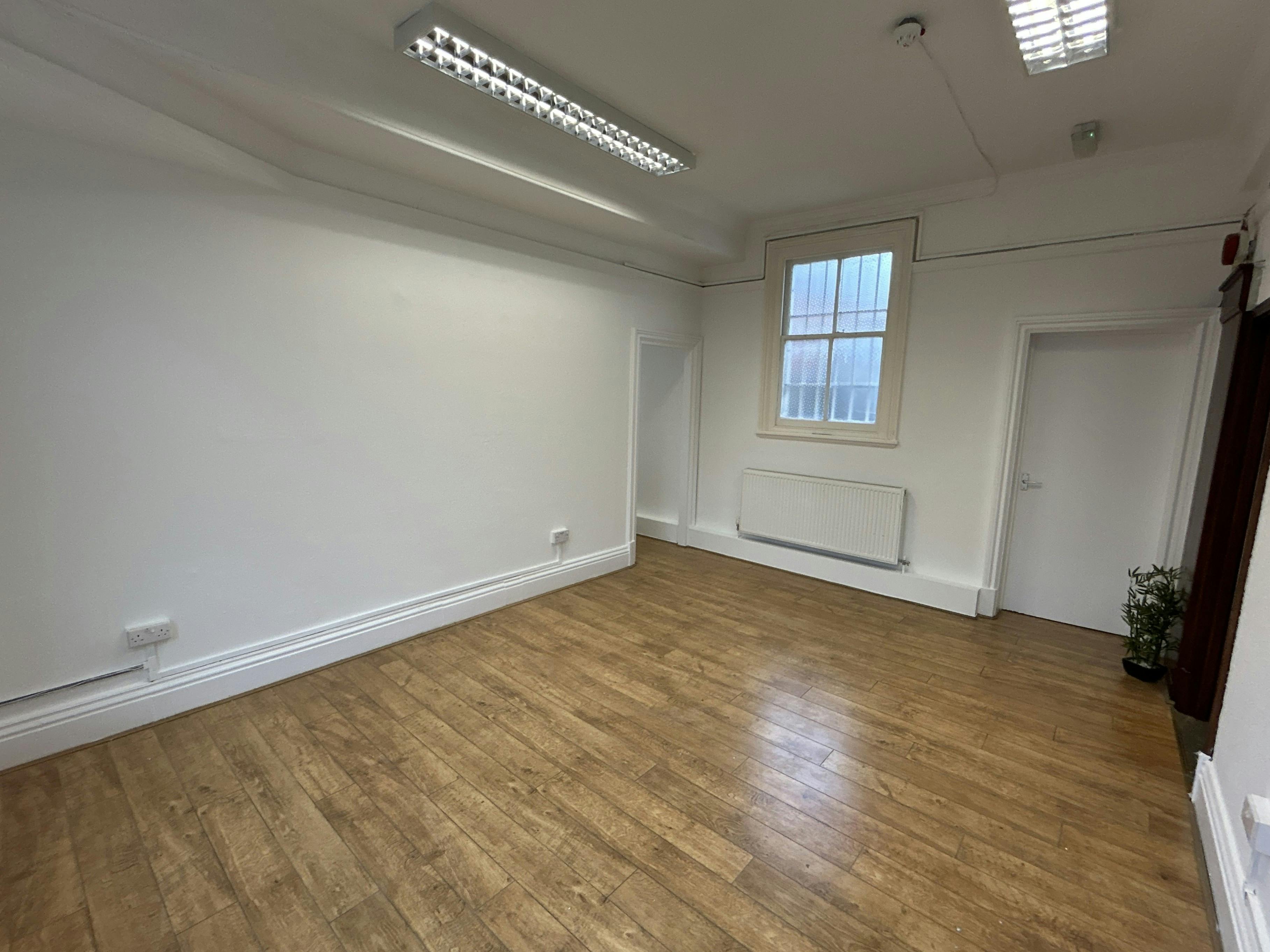 41 Long Causeway, Peterborough, Offices / Retail To Let - Reception area.jpeg