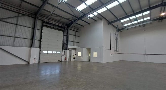 Unit D1 Zenith Industrial Estate, Basildon, Industrial To Let - D1 Zenith Industrial Estate Basildon_2.jpg