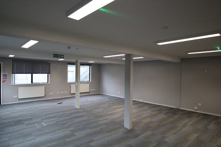 Condor House, Poole, Office To Let - IMG_3318.JPG