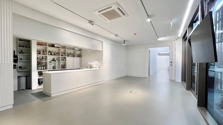 10-12 New Union Square, London, Class E Retail / Leisure To Let - 1012NewUnionSqLondonBuildingPhoto4LargeHighDefinition.jpg