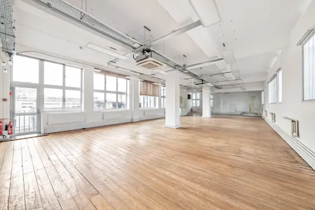Crown House, London, Office To Let - IMG_1261-5.jpg