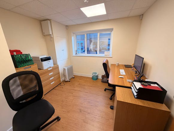1 Walls Yard, Rochford, Office To Let - WhatsApp Image 2026-01-05 at 14.25.51 (2).jpeg