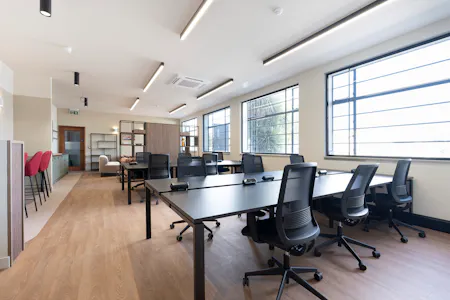 Ground Floor Lumiere, Borehamwood, Office To Let - IW-120826-STI-071.jpg