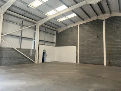 Unit 2 Oakhurst Business Park, Southwater, Industrial / Warehouse To Let - WEB IMG_1512.JPG