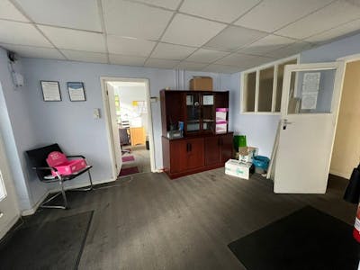 12 Faraday Road, Leigh-on-Sea, Industrial/Logistics / Open Storage To Let / For Sale - 9.jpg
