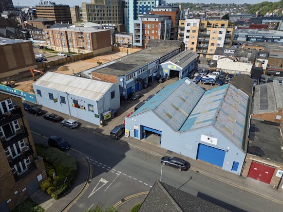 Unit C3, Holly Street Trading Estate, Luton, Industrial To Let - Aerial_4.jpg