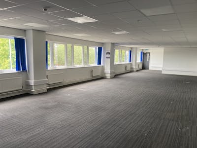 Unit 3-4, Building 303 World Freight Terminal,, Manchester, Industrial/Logistics To Let - IMG_5240.jpg