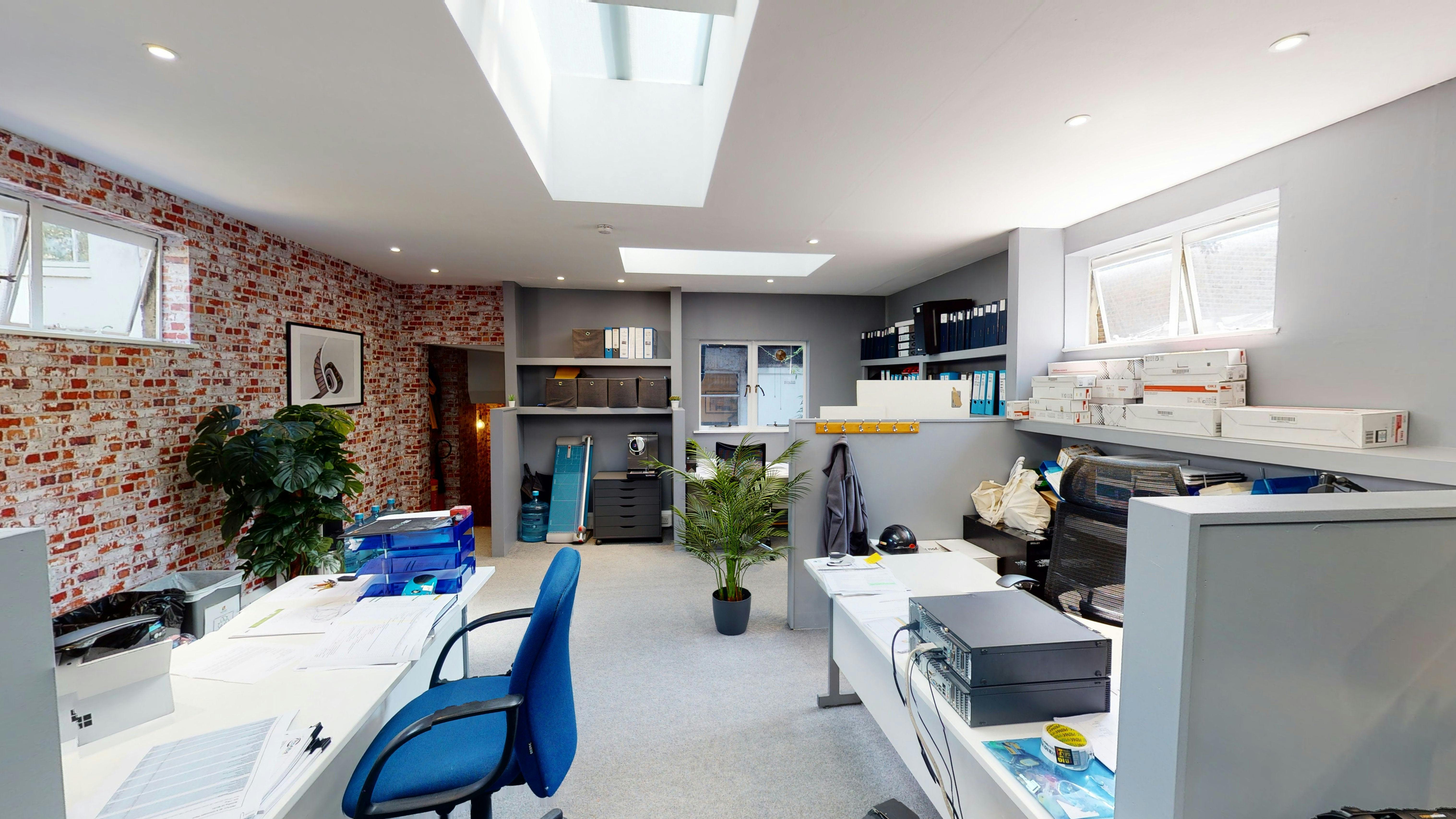 49 Marloes Road, 49 Marloes Road, Kensington, Office To Let - MarloesRoadOffice2.jpg