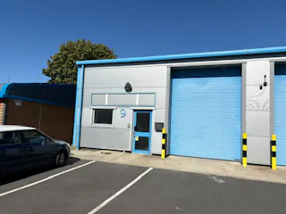 Unit 9, Newmarket, Industrial To Let - IMG_0906.jpeg