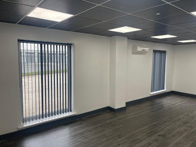 40 Thornes Lane, Wakefield, Industrial / Warehouse To Let - Office 2.jpg