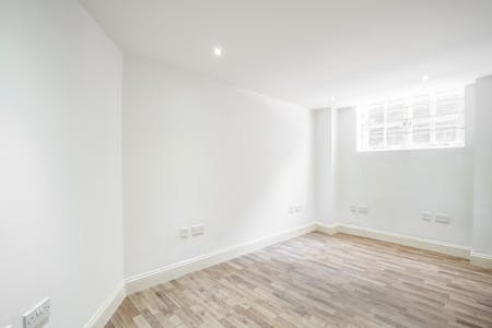 Bst Mezzanine & Ground Fl., 5 Fairchild Place, London, Office To Let - Fairchild Pl 5  11.jpg