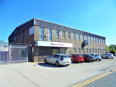 M4a Maxron House, Stockport, Industrial/Logistics / Office To Let - DSC05697 2.JPG