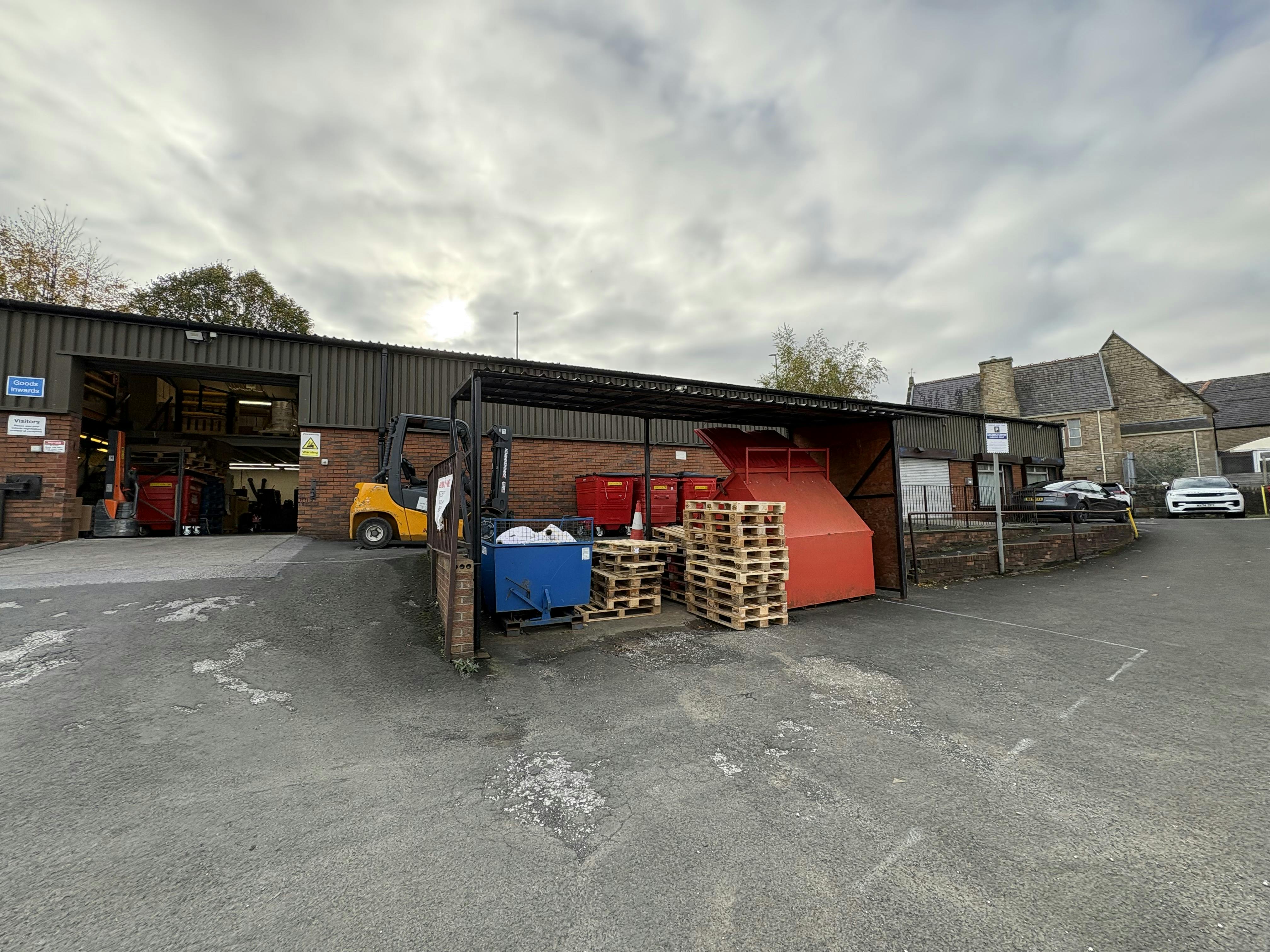 11 Buxton Road, High Peak, Industrial To Let - IMG_0046.JPG