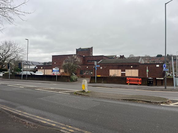 Oakridge Centre, High Wycombe, Development / Offices For Sale - IMG_5328.JPG