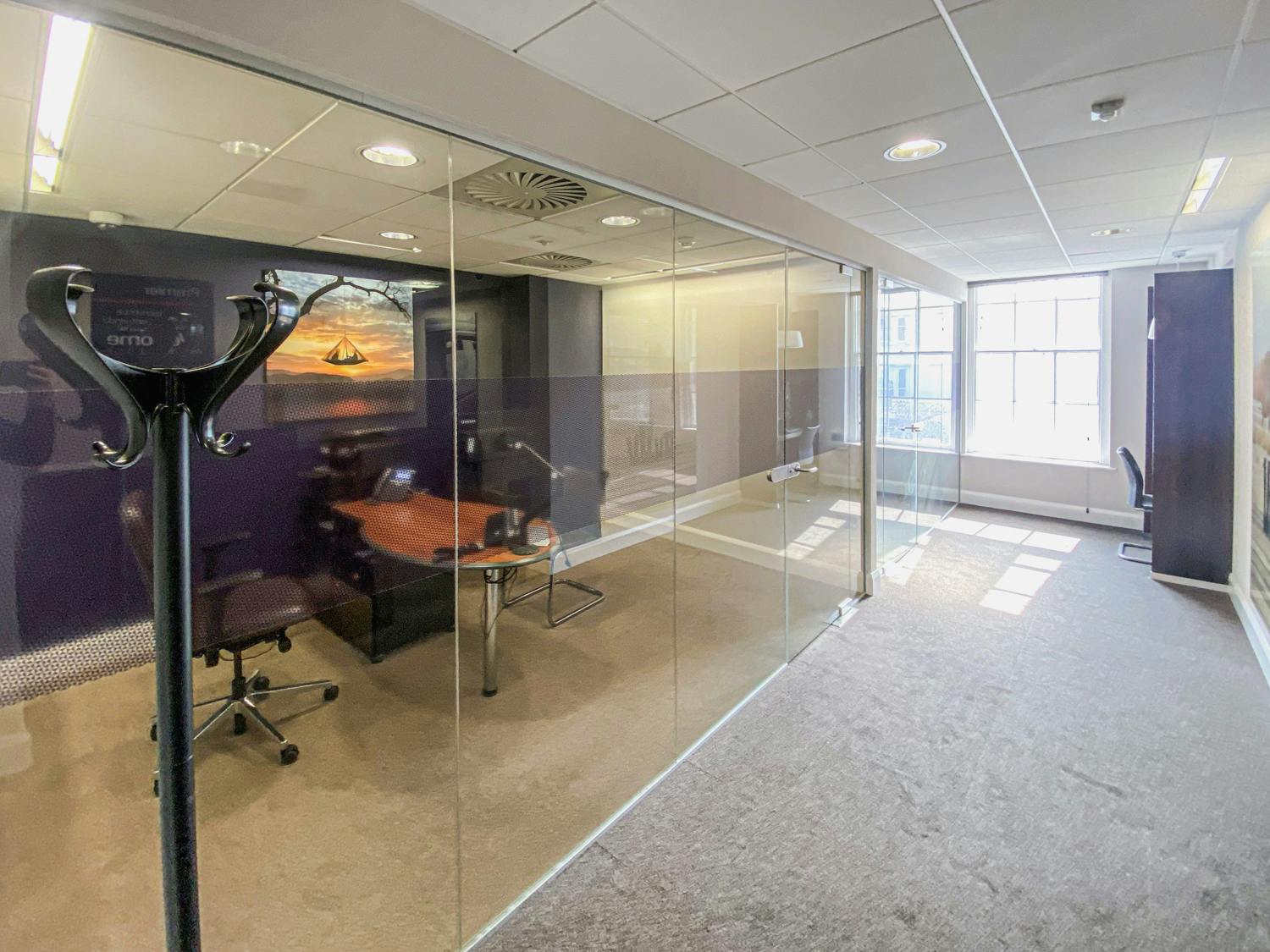 Retail/Shop in Lymington - photo 4