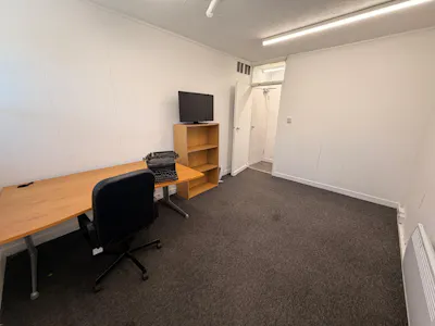 Office, A&K Nurseries, Rayleigh, Office To Let - WhatsApp Image 2026-06-25 at 17.49.19 (3).jpeg