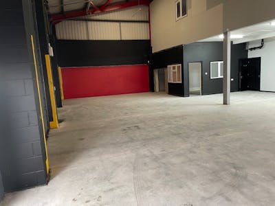 Unit 47-48, Pevensey, Industrial To Let - 1.jpg