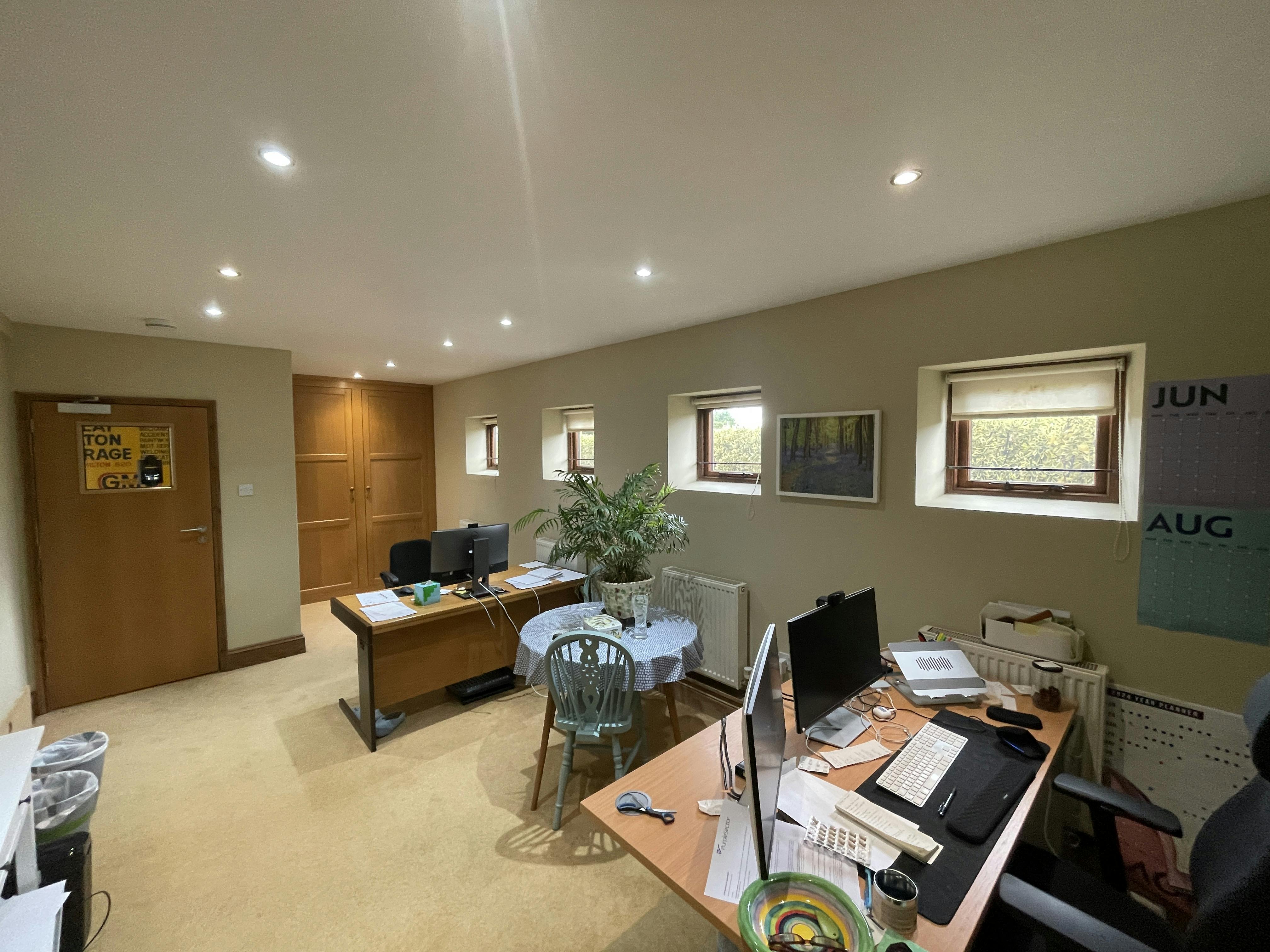 Ground Floor Suite, The Old Garage, Great Milton, Office To Let - IMG_4507.JPG