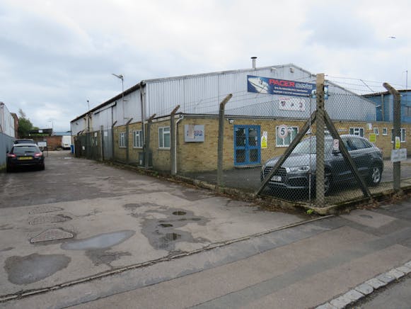 Units 3 / 3b, Holder Road, Aldershot, Warehouse & Industrial To Let - IMG_1839.JPG
