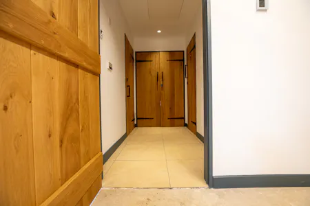 Manor Farm Barns, Hughenden Manor Estate, High Wycombe, E (Commercial / Business / Service) / Office To Let - 352A1852-HDR.jpg